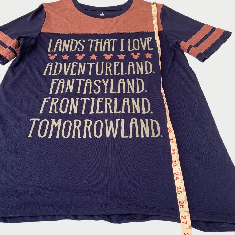 Disney Women's Shirt LANDS THAT I LOVE Disneyland LARGE - Picture 6 of 7